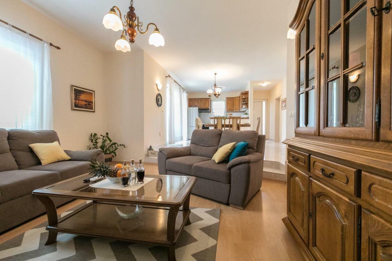 Villa Bosko Kastela Dış mekan fotoğraf